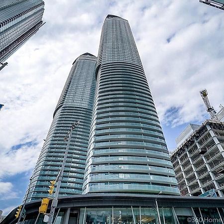 Ice - Lake And City View Apartment Toronto Exterior photo